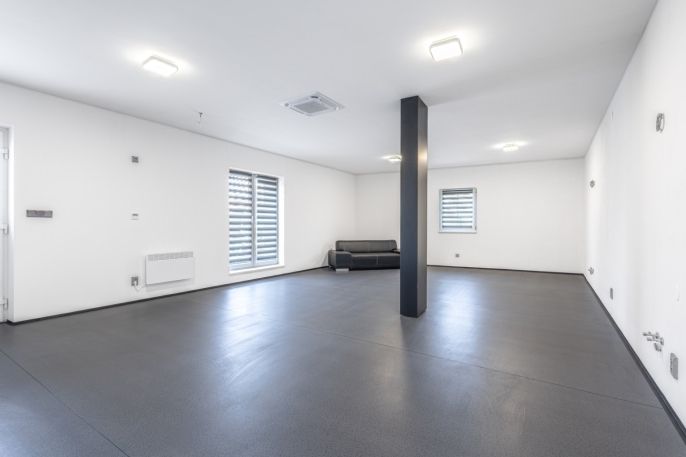 Pronájem, Obchod a služby, Mělník