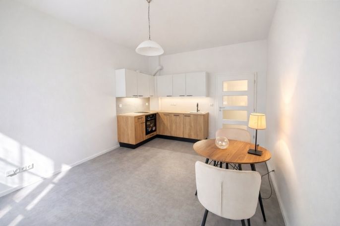 Pronájem, Byt 2+kk, Praha