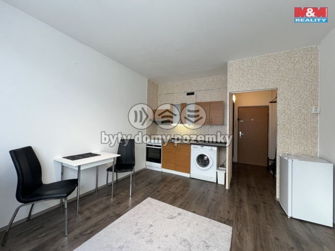 Pronájem, Byt 1+1, Děčín