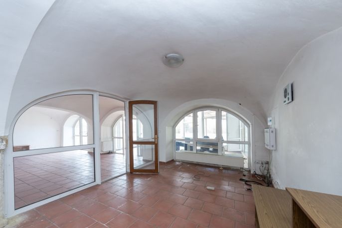 Prodej, Obchod a služby, Církvice