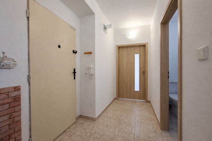 Pronájem, Byt 2+1, Most