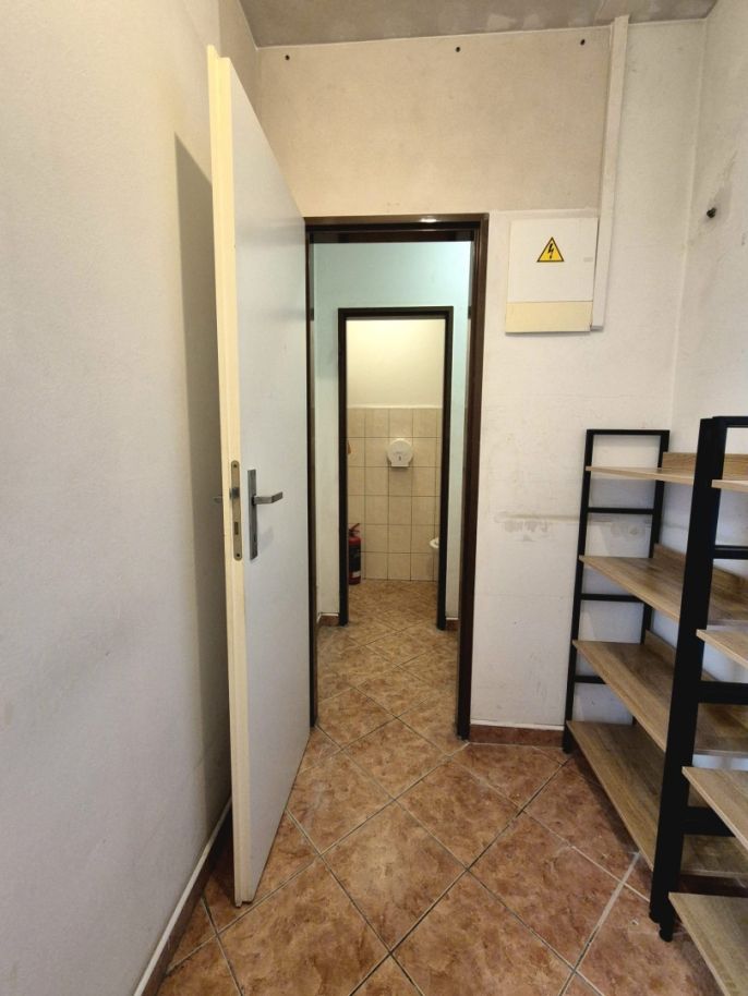 Pronájem, Obchod a služby, Oslavany