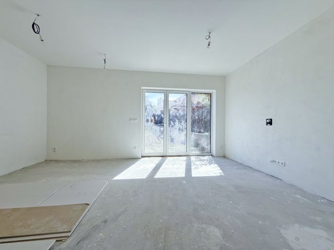 Prodej, Byt 4+kk, Obrataň