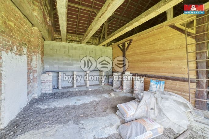 Prodej, Zemědělský objekt, Křižovatka