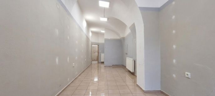 Pronájem, Obchod a služby, Přelouč