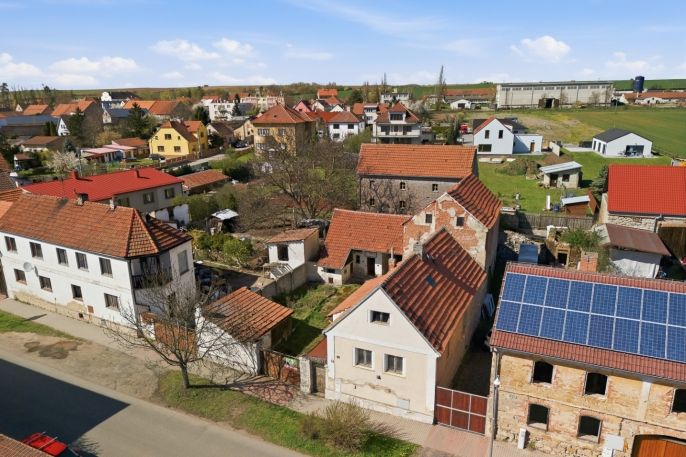 Prodej, Zemědělská usedlost, Kněževes