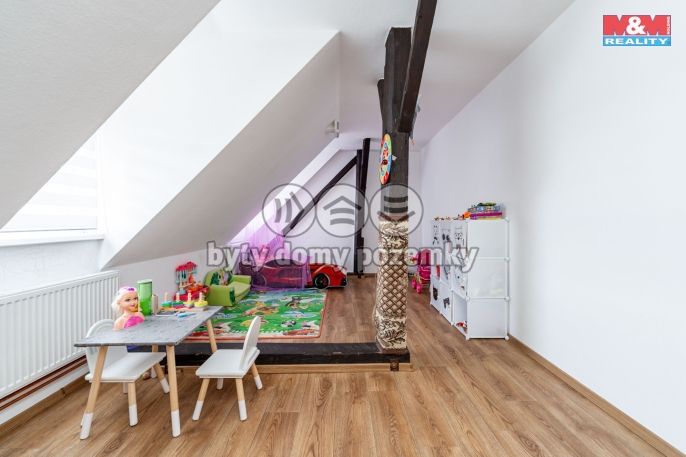 Prodej, Nájemní dům, Studená