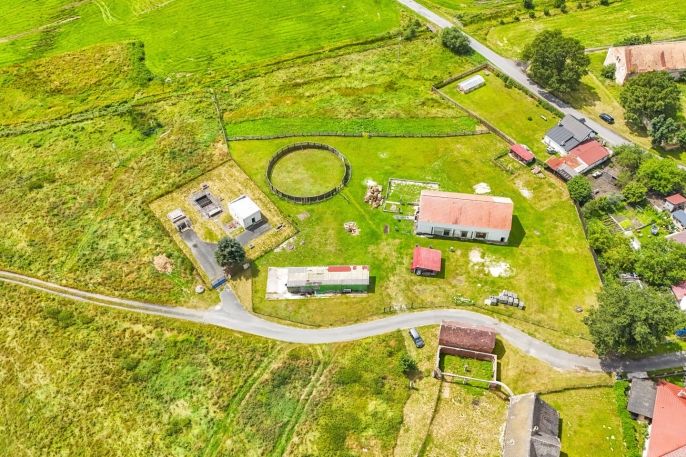 Prodej, Zemědělský objekt, Křižovatka