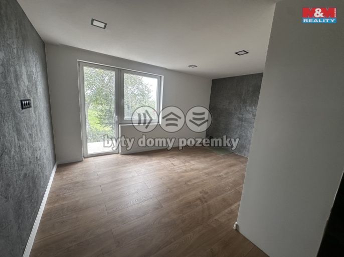 Prodej, Byt 3+kk, Dvory