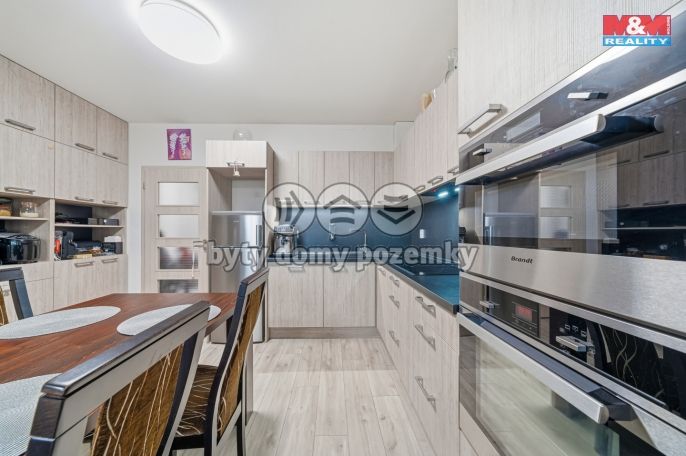 Prodej, Byt 2+kk, Pardubice