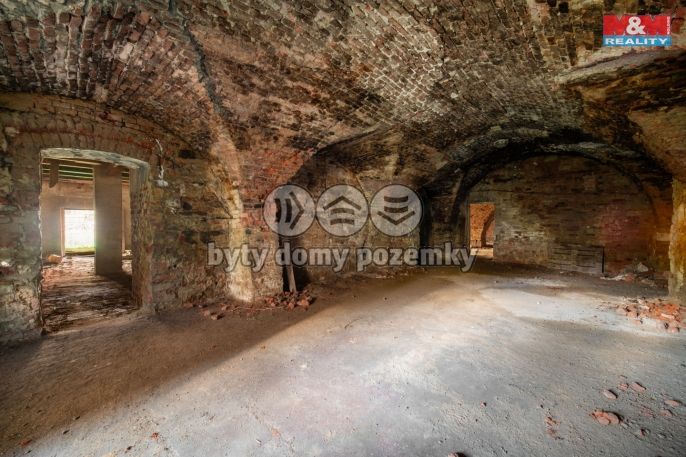 Prodej, Obchodní objekt, Polička