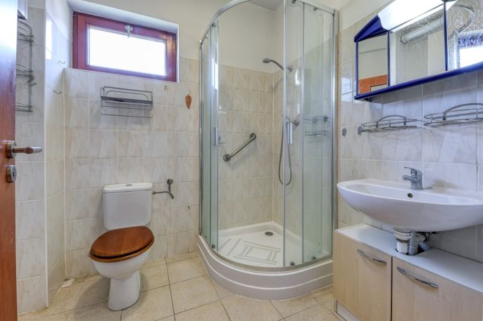 Prodej, Byt 1+kk, Černošice