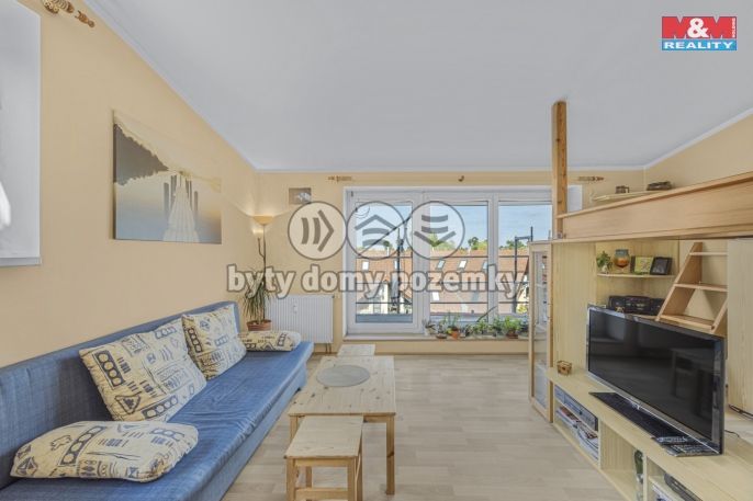 Prodej, Byt 1+kk, Jesenice