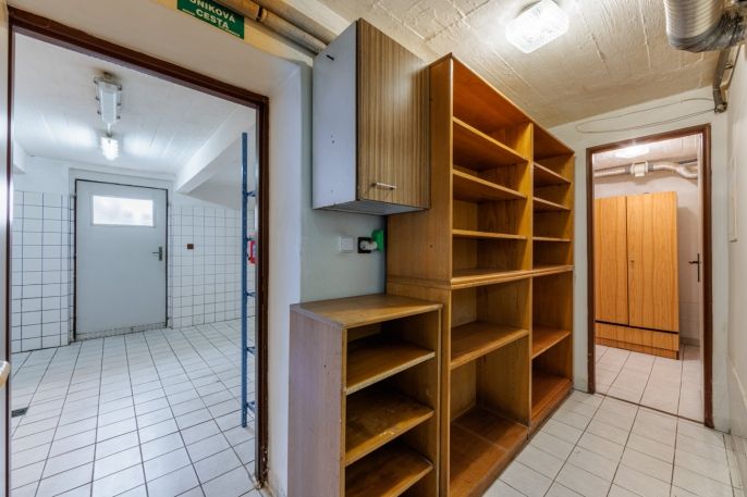 Prodej, Obchod a služby, Karlovy Vary