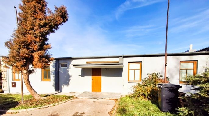 Prodej, Obchod a služby, Práče