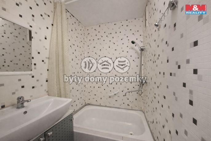 Pronájem, Byt 1+kk, Most