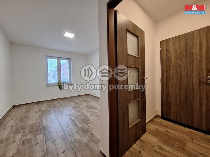 Pronájem, Byt 1+kk, Chomutov