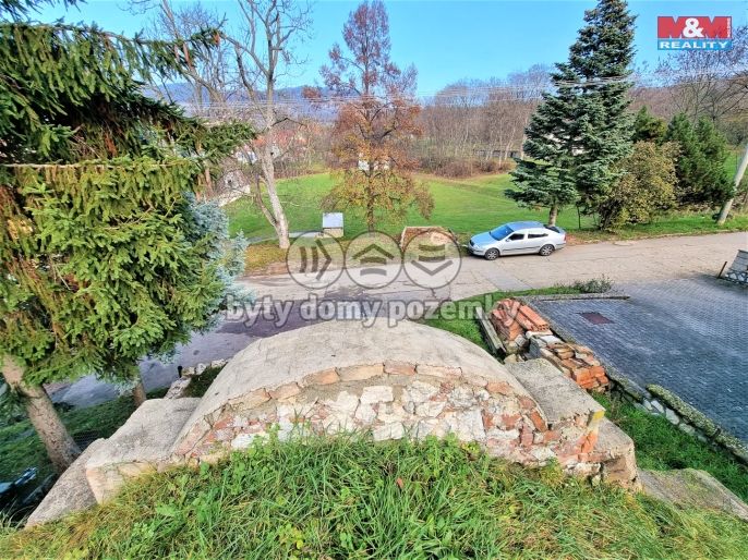 Prodej, Vinný sklep, Perná