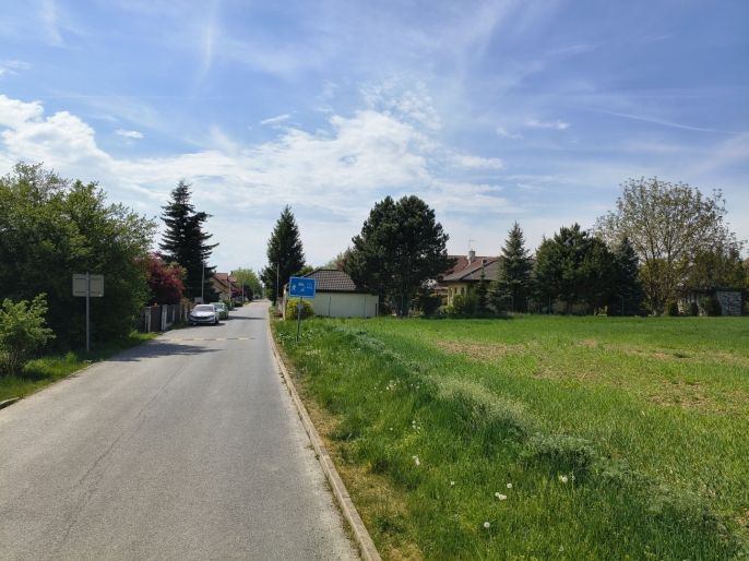Prodej, Pole, Dolní Břežany