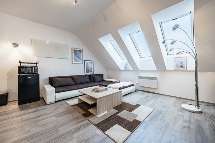 Pronájem, Byt 2+kk, Chvalovice