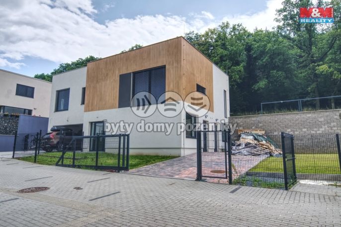 Pronájem, Byt 1+kk, Praha