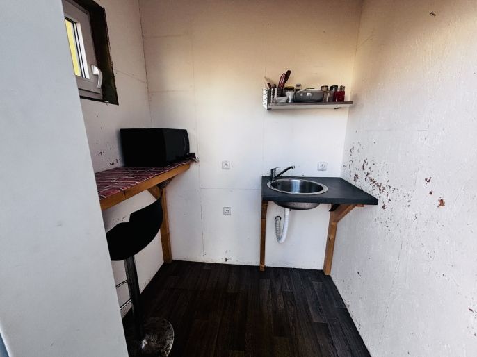 Pronájem, Sklad, Štoky