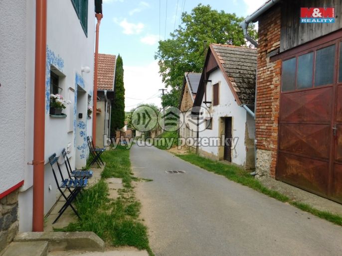 Prodej, Vinný sklep, Moravany