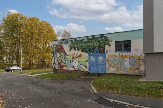 Prodej, Obchod a služby, Cheb