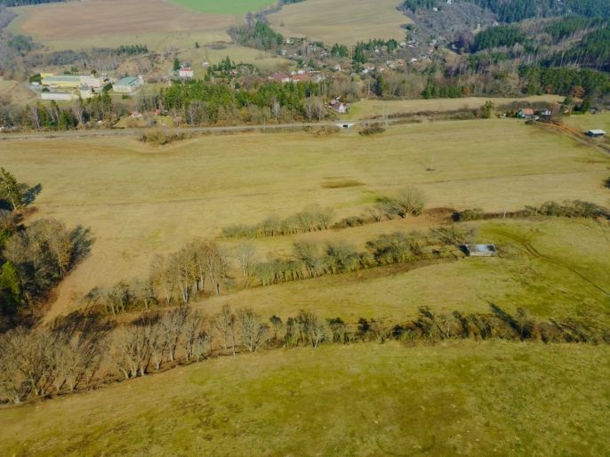 Prodej, Pole, Kladruby