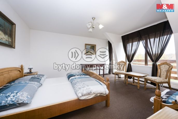 Prodej, Obchod a služby, Zvole