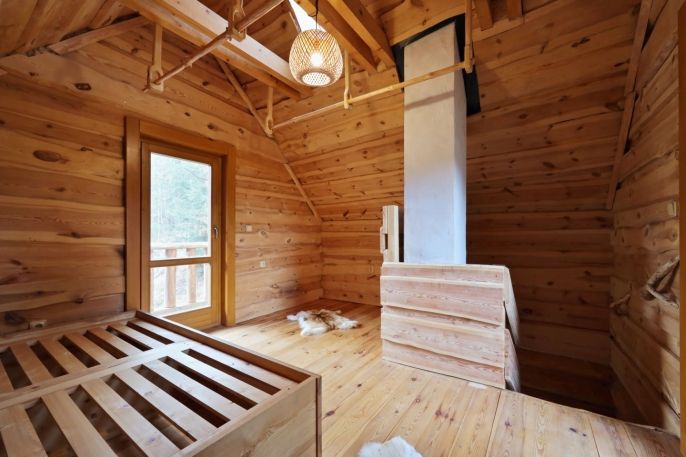 Prodej, Chata, Svépravice