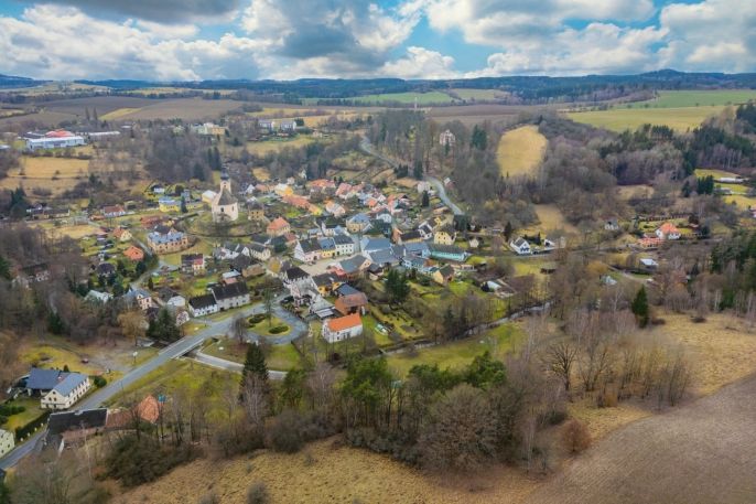 Prodej, Zahrada, Úterý