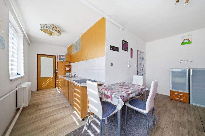 Prodej, Byt 3+1, Lukavice