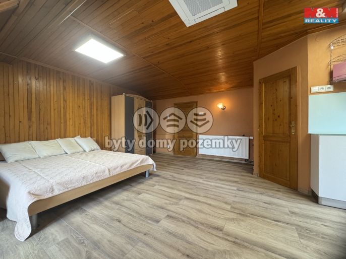 Pronájem, Byt 1+kk, Bříství