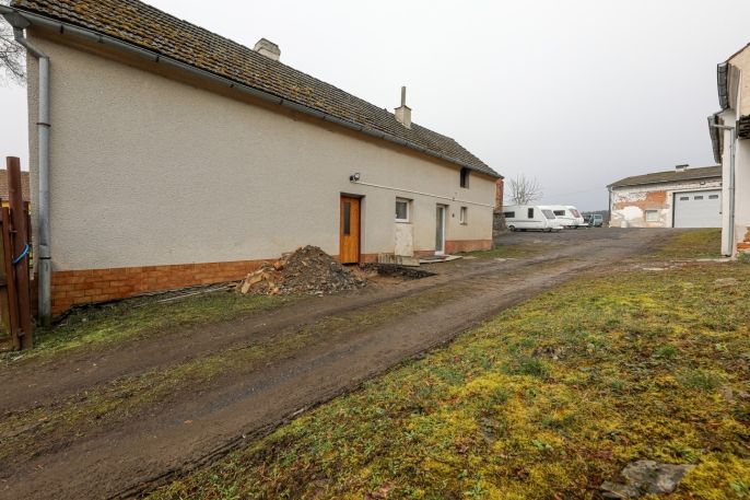 Prodej, Sklad, Křelovice