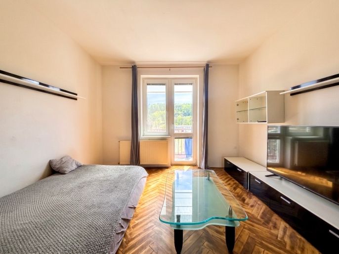 Pronájem, Byt 1+1, Benešov nad Ploučnicí