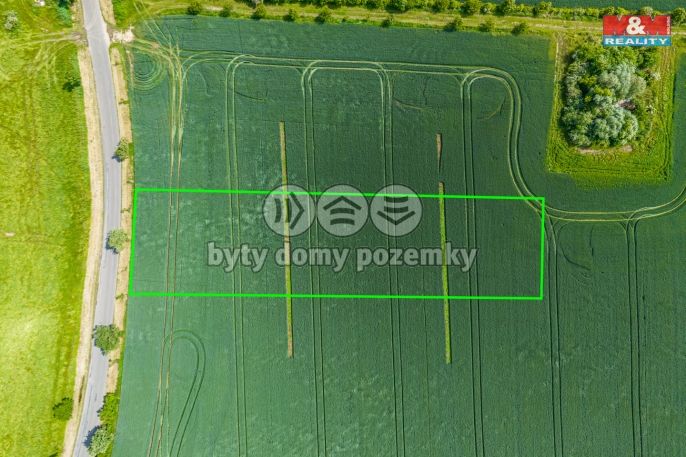 Prodej, Pole, Sluštice