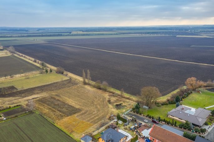 Prodej, Pole, Cítov