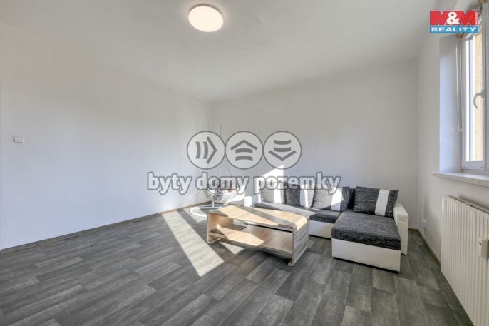 Prodej, Byt 3+1, Hostouň