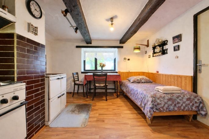 Prodej, Rodinný dům, Dvory