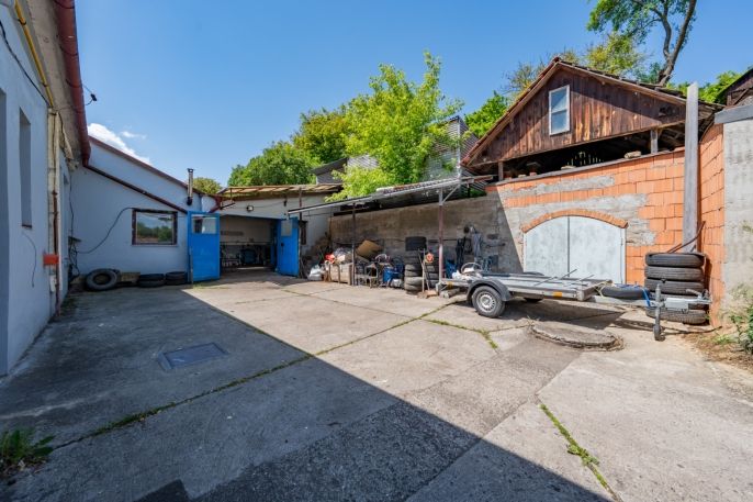 Prodej, Obchodní objekt, Šarovy