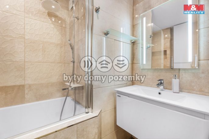 Prodej, Byt 4+1, Chlumec