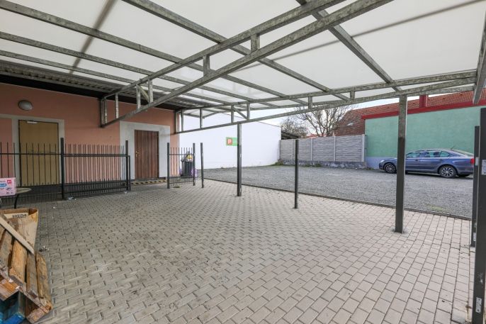 Pronájem, Obchod a služby, Nýřany