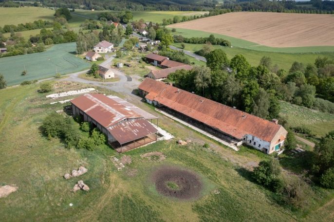 Prodej, Zemědělský objekt, Životice