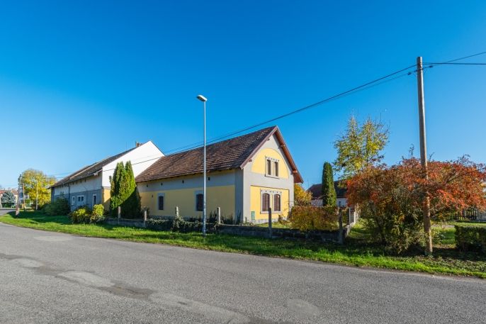 Prodej, Zemědělská usedlost, Dobrovice