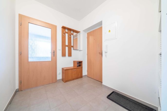 Pronájem, Byt 1+kk, Plzeň