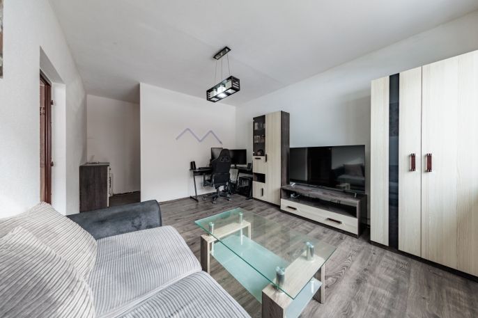 Prodej, Byt 1+1, Loket