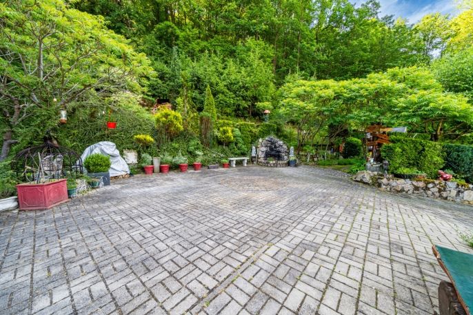 Prodej, Nájemní dům, Loket