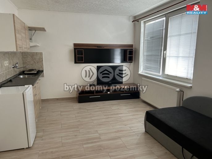 Pronájem, Byt 1+kk, Králův Dvůr