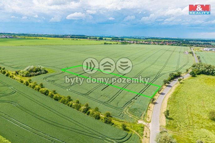 Prodej, Pole, Sluštice